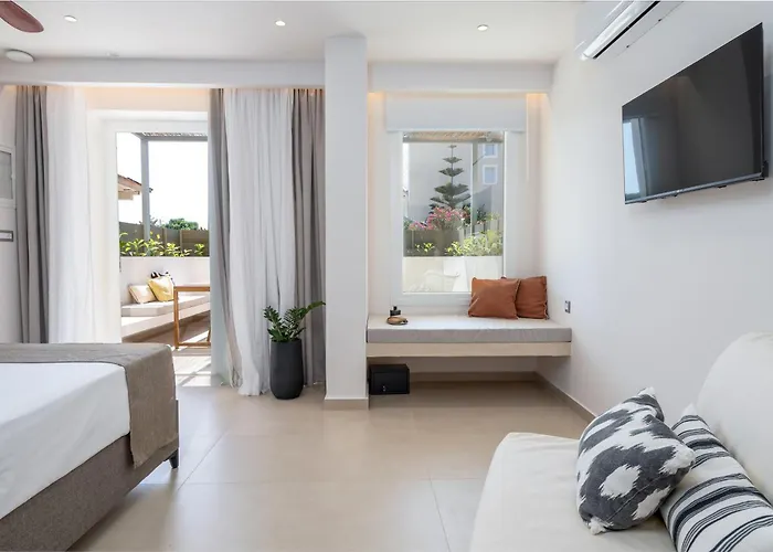 Socrates Otel 2*