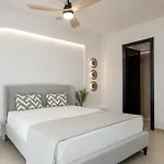 Hotel Socrates 2*